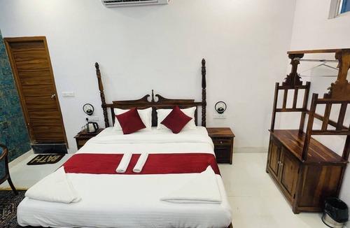 Udaipur Hotel | Rawla Sarkar