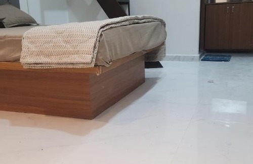Pandharpur Hotel | Raya Inn