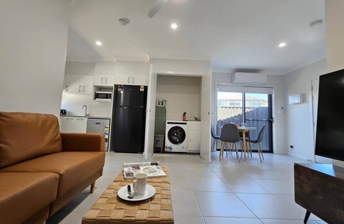 Box Hill House | RedFlames Retreat@Gables/BoxHill/Marayla/RouseHill