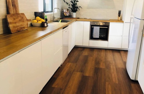 Aranda House | Refurbished + Modern Sought after location ~5 Star