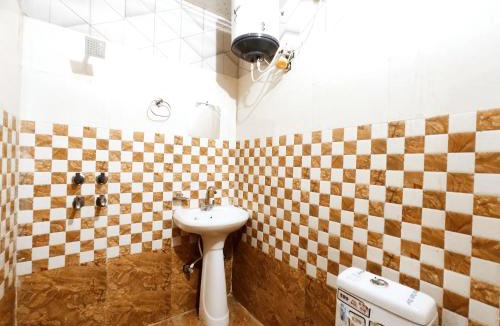 Phagwara Hotel | REGAL HOMESTAYS - Budget & Smart Rooms
