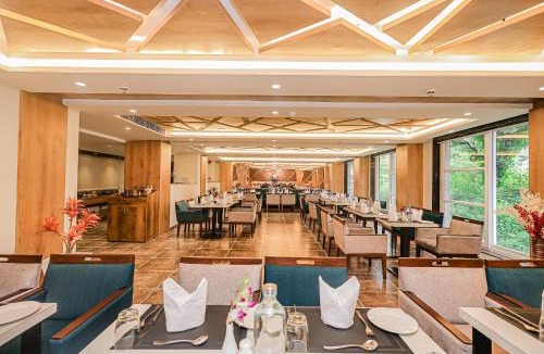 McLeod Ganj Hotel | Regenta Inn Luxinna Heights Mcleodganj