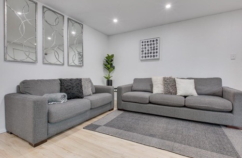 Macquarie Park Apartment | Renovated unit in the heart of Macquarie Park