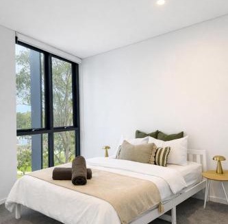 Wentworth Point Apartment | Resort Style Living 6 Beds 2 Free Parking