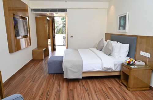 Gauravaddo Hotel | Resort The Lohias