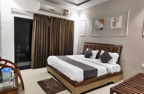 Dunda Hotel | River View Resort Uttarkashi