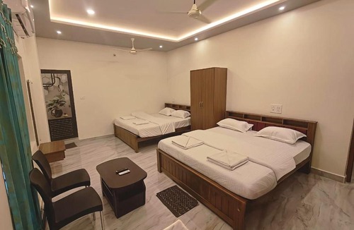 Honavar House | Riveria Palms by Bennys Wecare Homestay & Boating