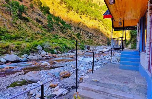 Banjar House | Riverside Bliss Cottages