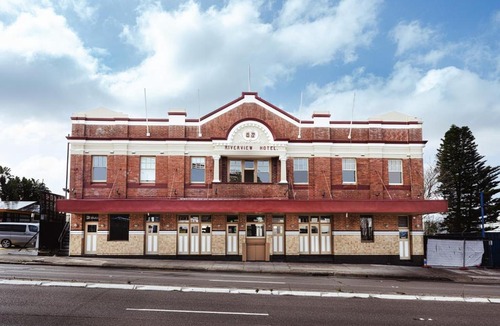 Tempe Hotel | Riverview Hotel Tempe