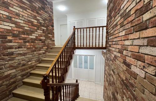 Carlingford House | Room 14