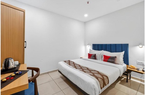 Vadodara Hotel | Rooms To Go - Indian Guest only