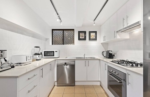 Rose Bay House | Rose Bay Condo w/Private Elevator~ Aircon~Terrace