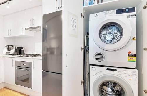 Rose Bay House | Rose Bay Condo w/Private Elevator~ Aircon~Terrace