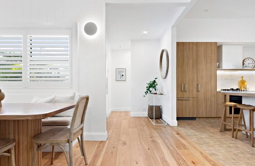 Merewether House | Rowlands- pet friendly quaint beach house