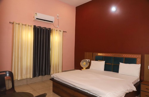Puranpur Hotel | Royal Chuka Farm Stay