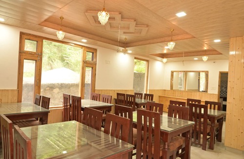 Banjar Hotel | Royal Galaxy Tirthan