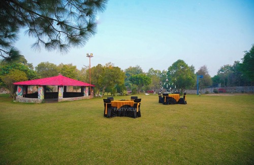 Gurugram House | Royal green Spacious farmhouse with 8 bedrooms and AC, WiFi in charming Sohna