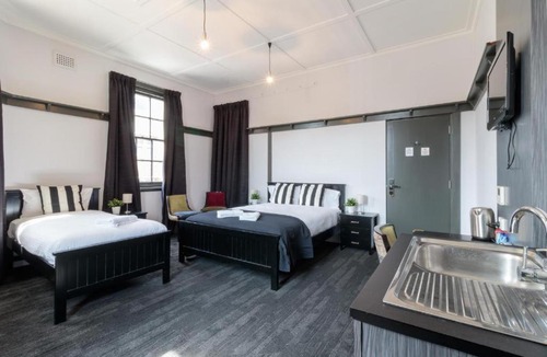 Ryde Hotel | Royal Hotel Ryde