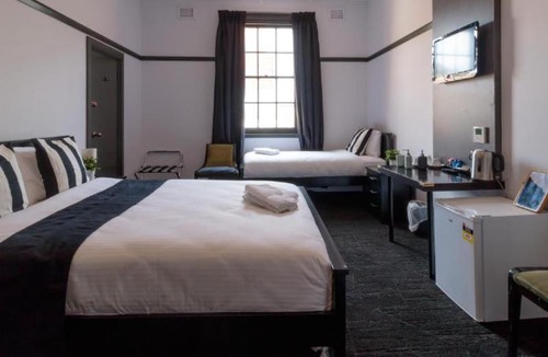 Ryde Hotel | Royal Hotel Ryde