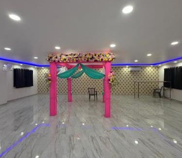 Gaya Hotel | Royal Night Hotel & Resort