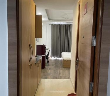 Sector 39 Hotel | Royal Residency 542