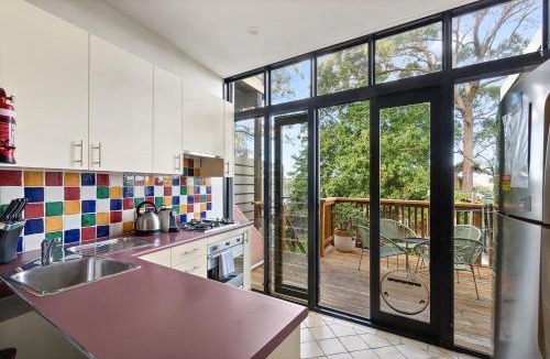 Rozelle House | Rozelle Terrace - Heritage Charm near the Foreshore
