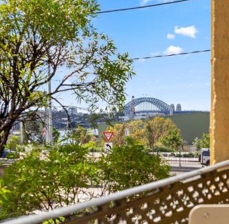 Rozelle House | Rozelle Terrace - Heritage Charm near the Foreshore