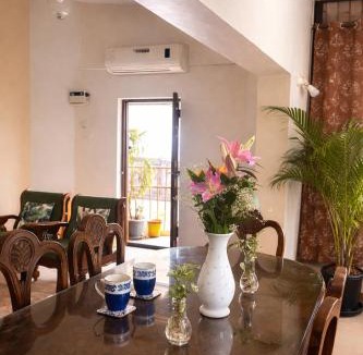 Gauravaddo Apartment | RR Haus Candolim 2BHK Near Hyatt Centric
