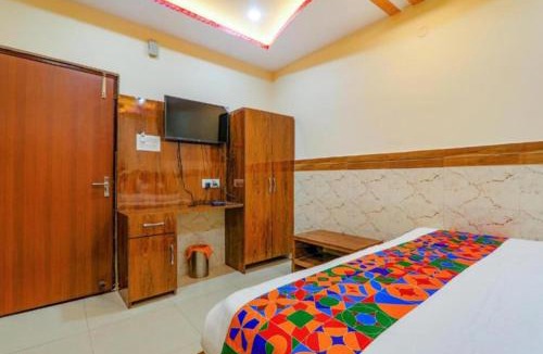 Kanpur Hotel | RROOMS Eco Hotel Shree Galaxy