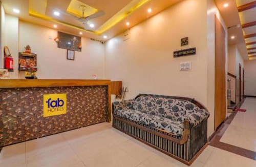 Kanpur Hotel | RROOMS Eco Hotel Shree Galaxy