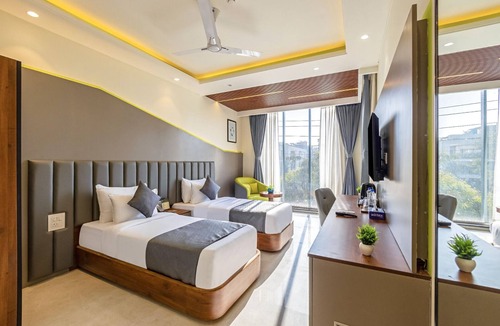 Sector 51 Hotel | S by Z Hotels, Baani Square