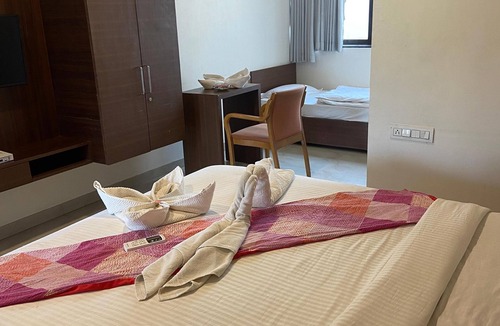 Koliyaak Hotel | Saanvi Resort Bhavnagar
