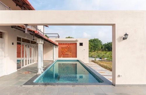 Denkanikota Villa | SaffronStays Amritam By the Lake