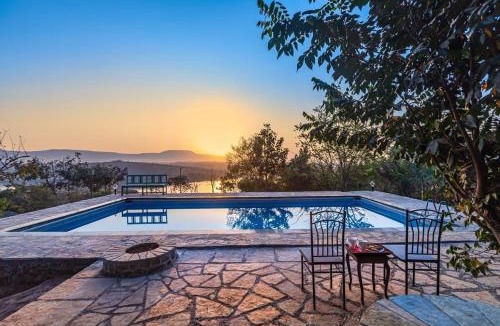 Wadgaon Villa | SaffronStays Lattitude By The Lake