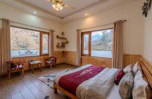 Banjar Villa | SaffronStays The Tirthan House - Terrace View