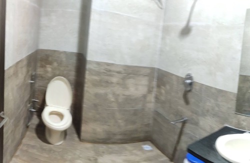 Itarsi Hotel | Sai Krishna Resort Garden