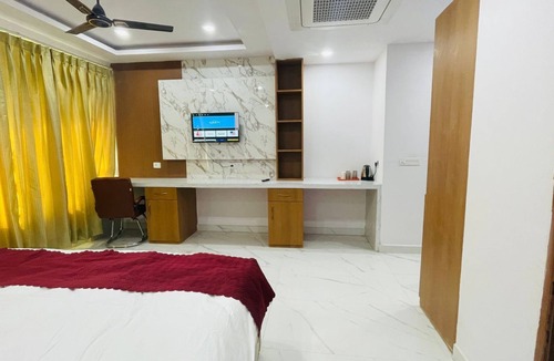 Lucknow House | sai sansthan inn