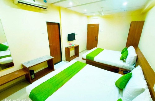 Shirdi Hotel | SAI SRUSHTI by NEEM SQUARRE