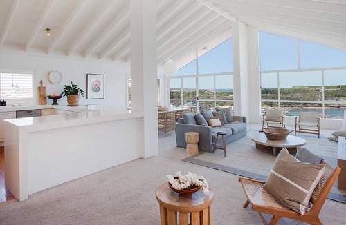 Malabar House | Salt at Malabar (ISYD) - 4 bedroom beach house with stunning ocean views
