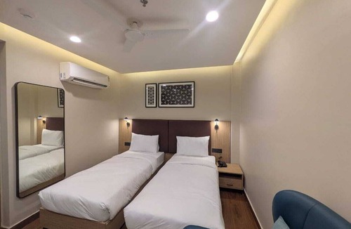 Noida Hotel | Saltstayz Premier- Sector 15 Noida