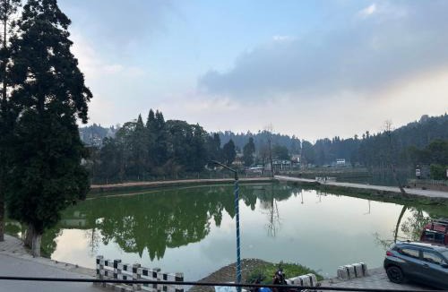 Mirik House | Sampang Hotel and Restaurant