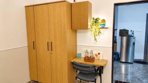 Indore Apartment | sanwaliya stays 1bhk furnished