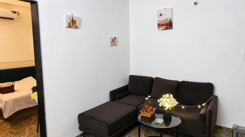 Indore Apartment | sanwaliya stays 1bhk furnished