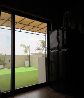 Raja Park Apartment | Sarthi Stays - Luxury Penthouse - Private Rooftop