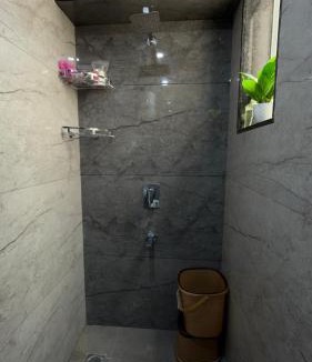 Raja Park Apartment | Sarthi Stays - Luxury Penthouse - Private Rooftop