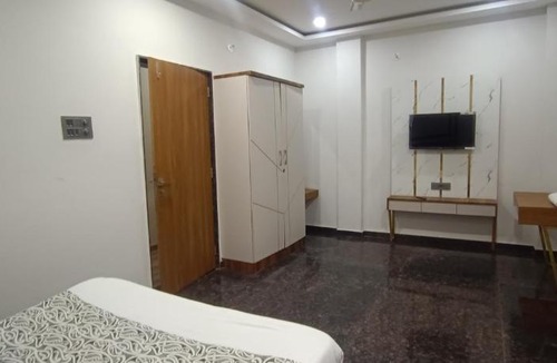 Hingana Hotel | Savanna Farm