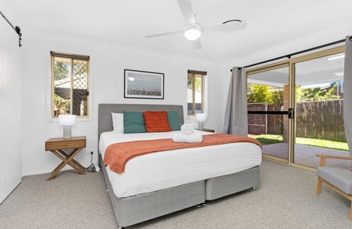 Anna Bay House | Seaside Family Oasis - 400m to the beach