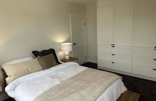 Central Coast House | Seqa Na Leqa - BRAND NEW - Sleeps 8, Blue Bay Beach, heated plunge pool