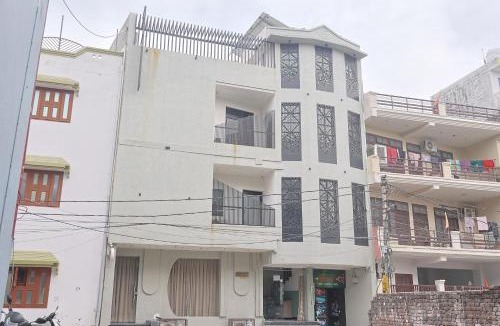 Mayapur Hotel | Serenity By The Ganges