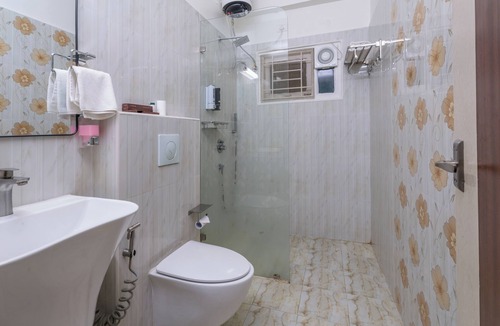 HITEC City Hotel | Serenity Inn La Vista